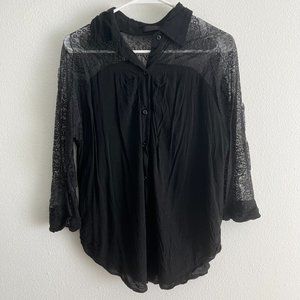 Puffy - Black Laced Blouse